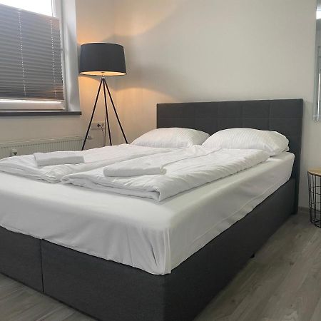 Urbanes, Modernes Apartment Mit Parkplatz Kassel Esterno foto